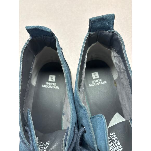 White Mountain Blue Danny Suede Booties Size 9.5W - Picture 8 of 9